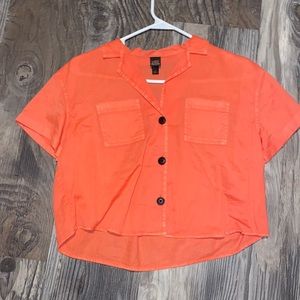 peach/orange cropped blouse